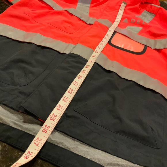 Delta Airlines Waterproof Hooded Reflective Jacket Size M Toll (by Lands End) - Picture 16 of 16